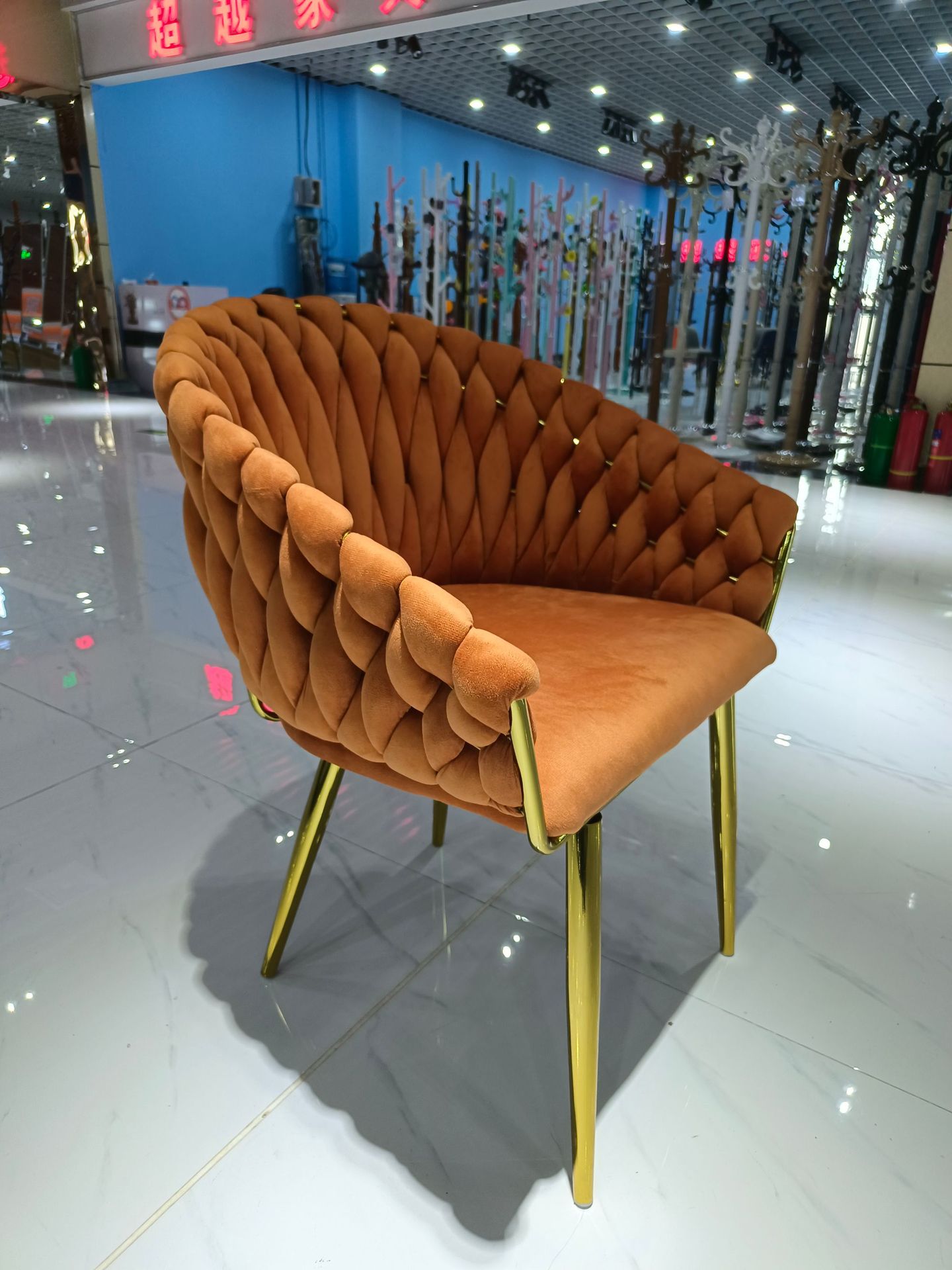 Starlight woven chair for balcony, Nordic ironwork gilded light luxury rattan woven table and chairs, popular coffee shop, golden personality, simple and elegant pic 4