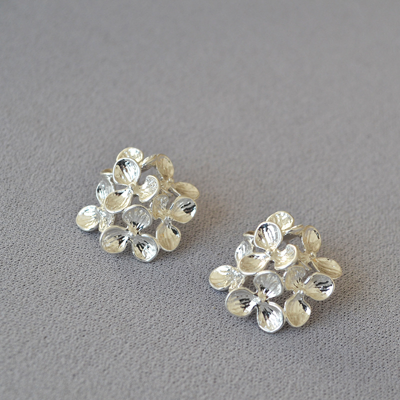 日系小众设计复古文艺立体层叠花朵黄铜镀金925银耳针耳钉耳饰女详情5