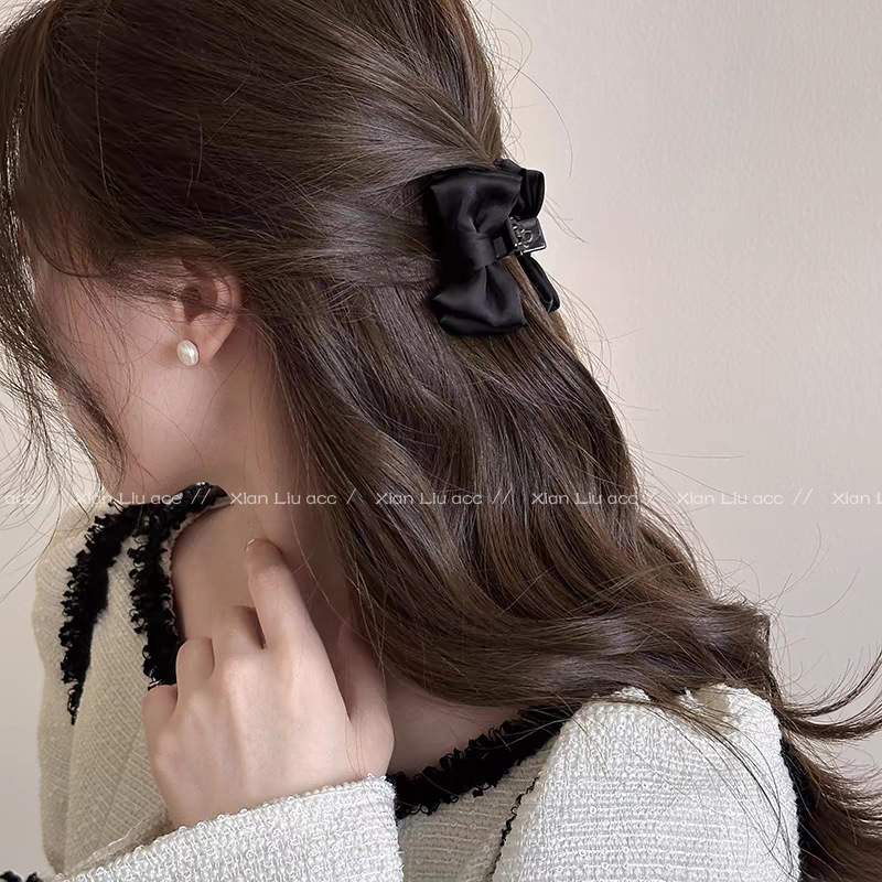 Amber cherry mini hair clip for women, 2025 new style, high-end princess hairstyle, side bangs, hair clip, shark clip pic 9