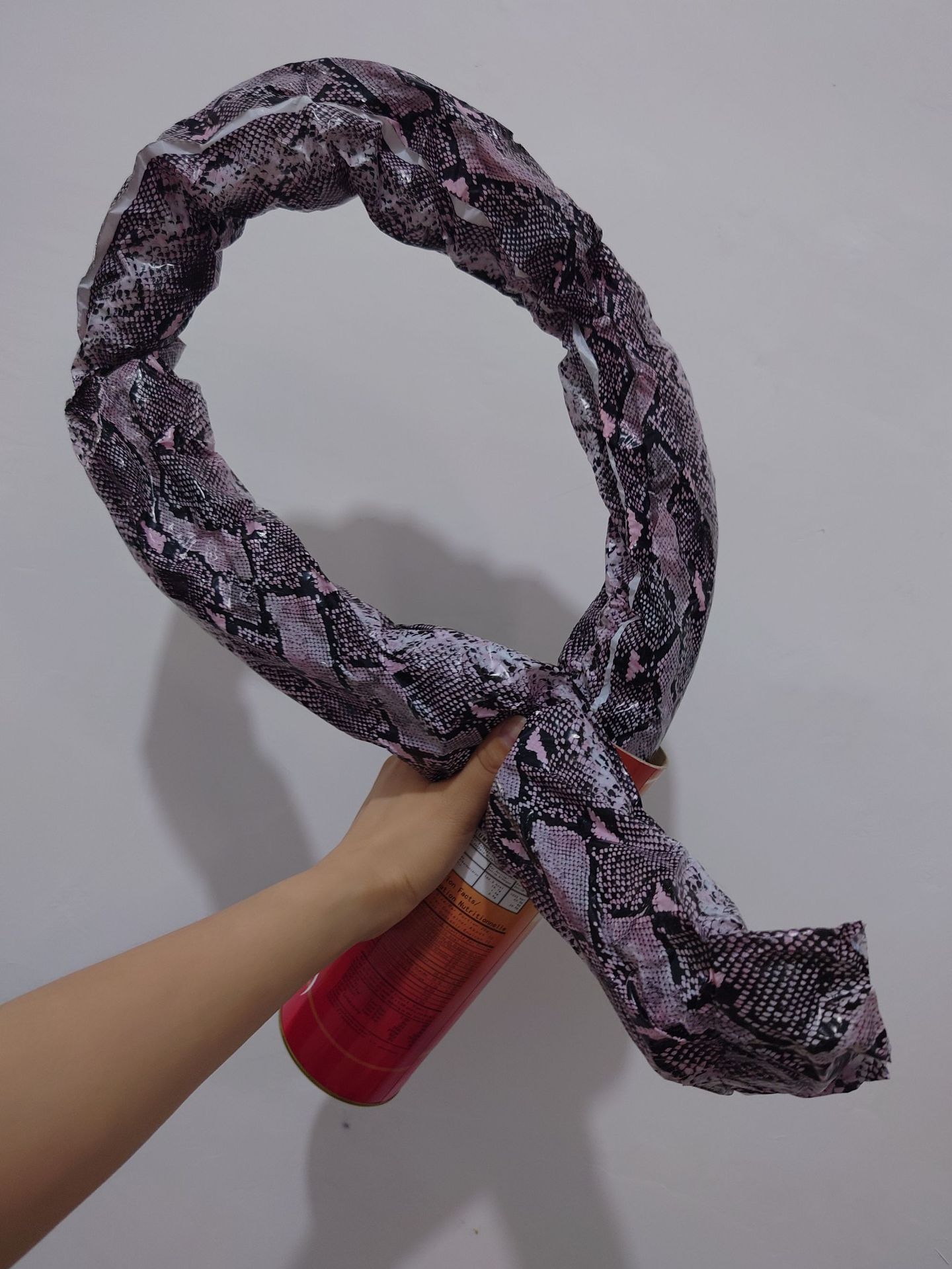 跨境愚人节恶搞神奇薯片蛇  整蛊人弹簧蛇学生玩具派对恶作剧礼物详情2