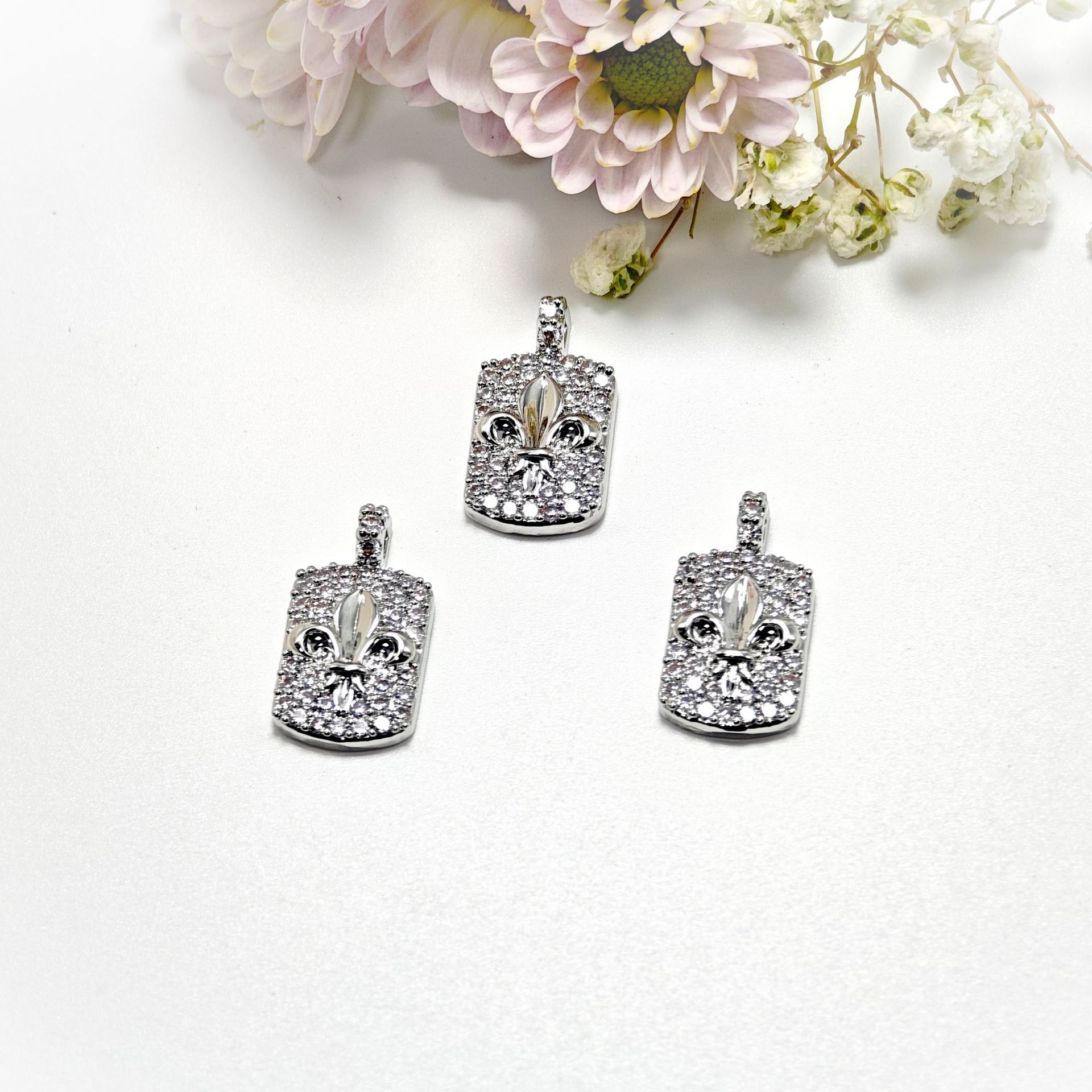 韩国镶钻十字架爱心项链小众设计金属冷淡风锁骨链毛衣链个性气质详情17