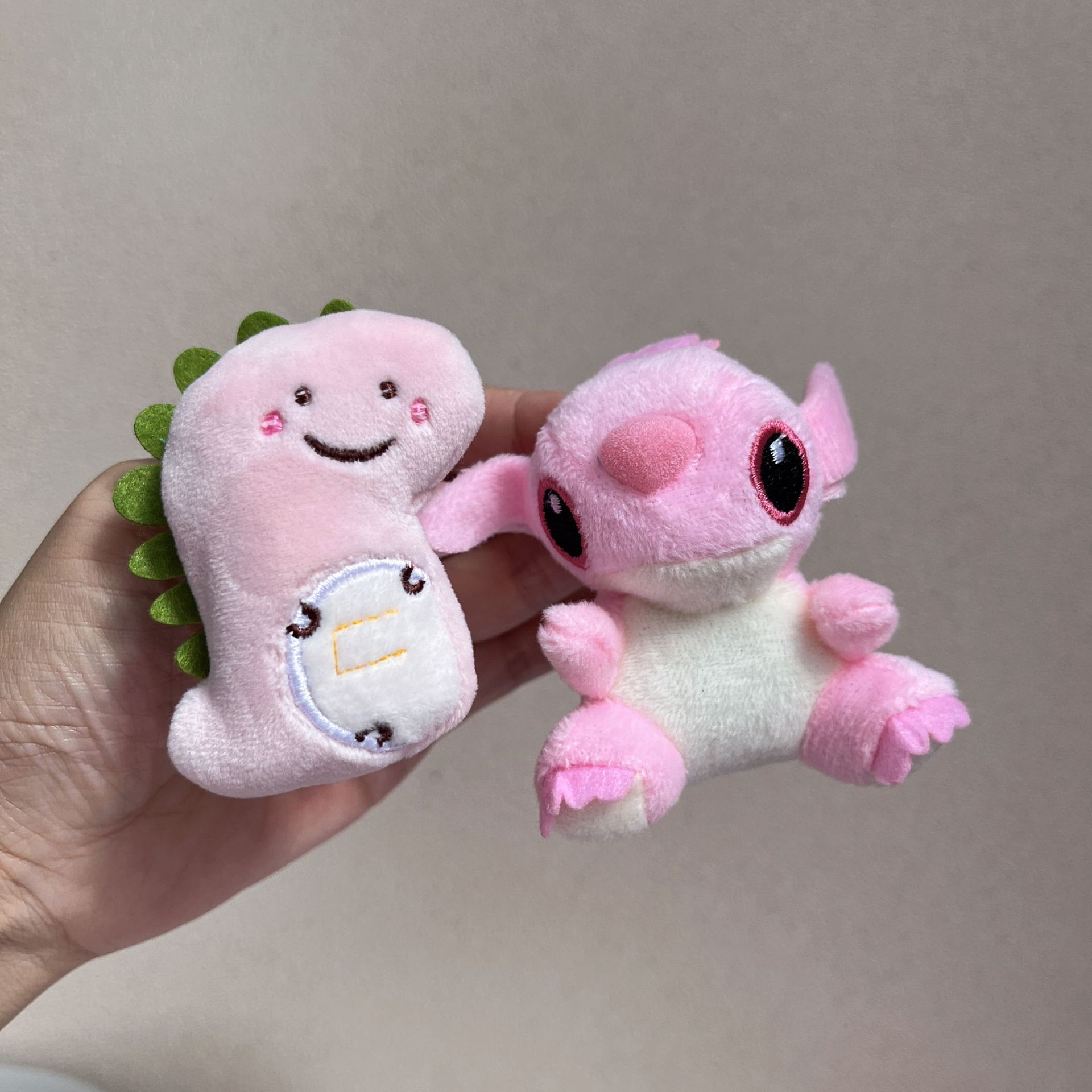 海跃饰品儿童毛绒卡通啪啪圈多种卡通可爱动物手腕创意毛绒拍拍圈详情6