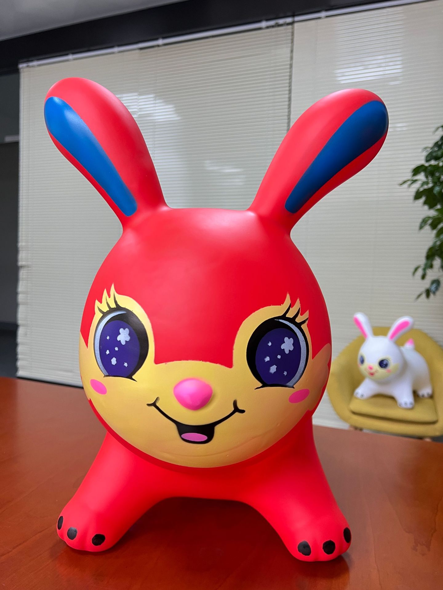 Painted Cute Rabbit 1350G with music pic 8