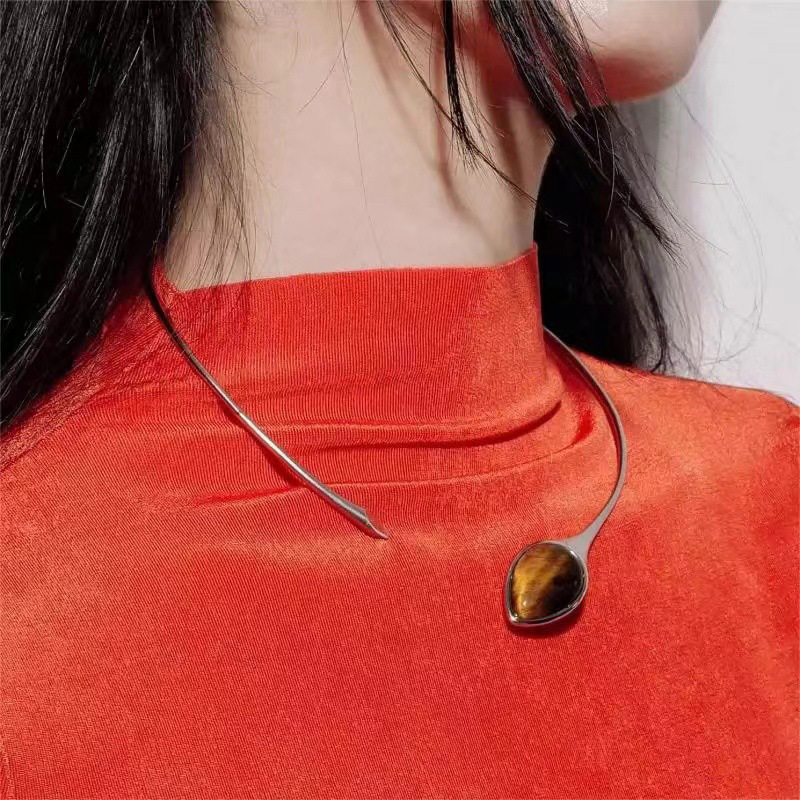 小众设计感蛇形天然虎眼石银色项圈个性简约时尚独特高级感项链详情9
