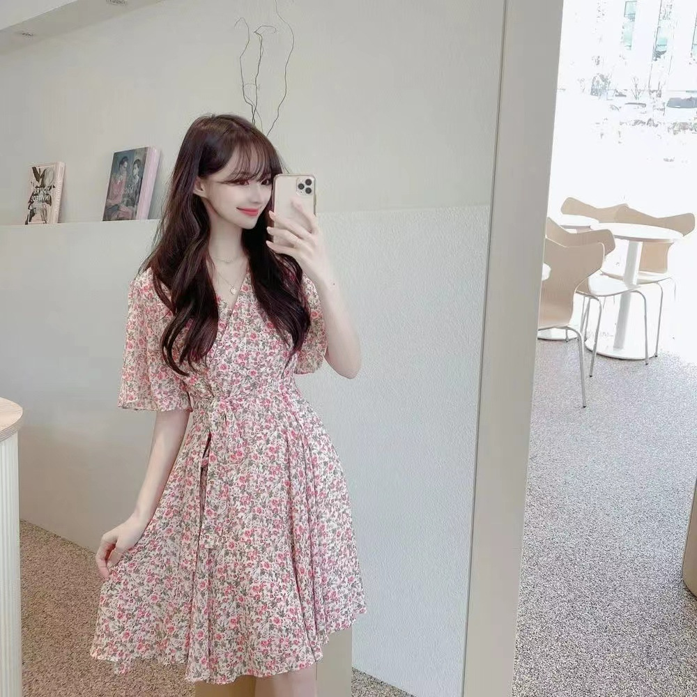 2024夏季新款法式碎花短袖连衣裙女时尚收腰气质小清新甜美碎花裙详情6
