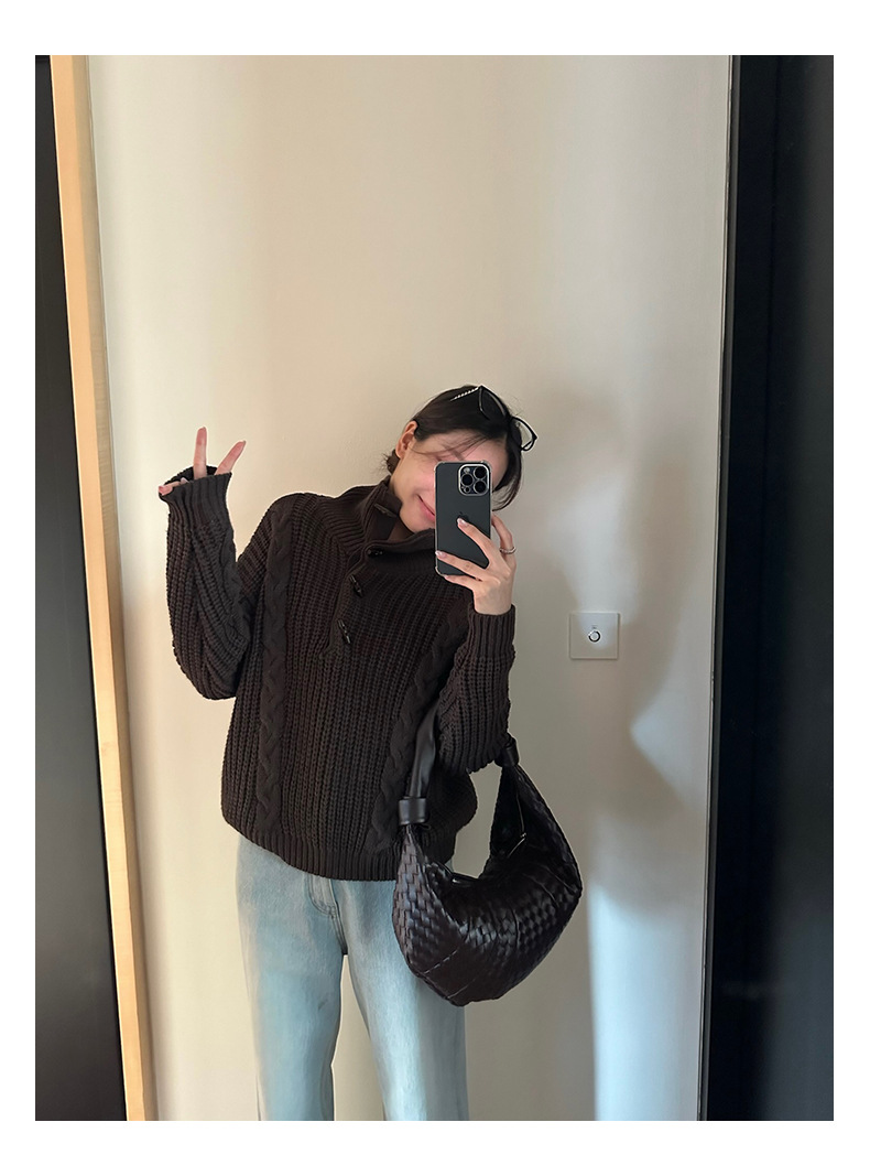 Winter new style horn buttoned lapel wool sweater, gentle and loose knitted sweater, sweater, sweater, sweater, sweater pic 15