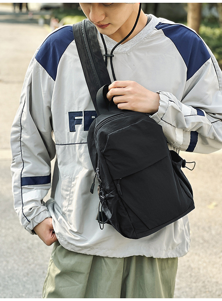 新款多功能防泼水双肩胸包男女轻便出游小背包男士户外登山斜挎包详情12