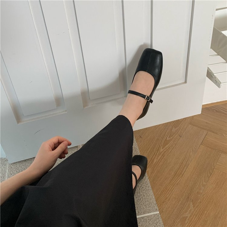 方头单鞋女2024春季新法式复古奶奶鞋链条扣子v口女鞋浅口豆豆鞋详情18