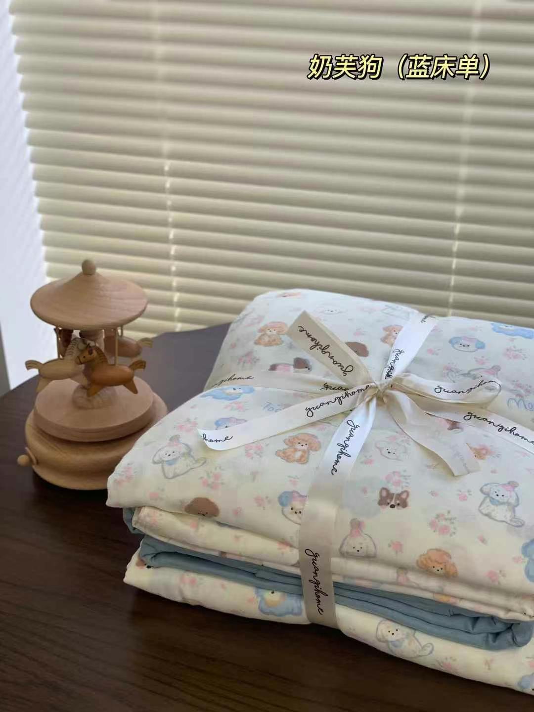 A set of three or four pieces with fresh small floral print double-layer yarn, pure cotton soft naked sleeping quilt cover and cartoon bedding pic 37