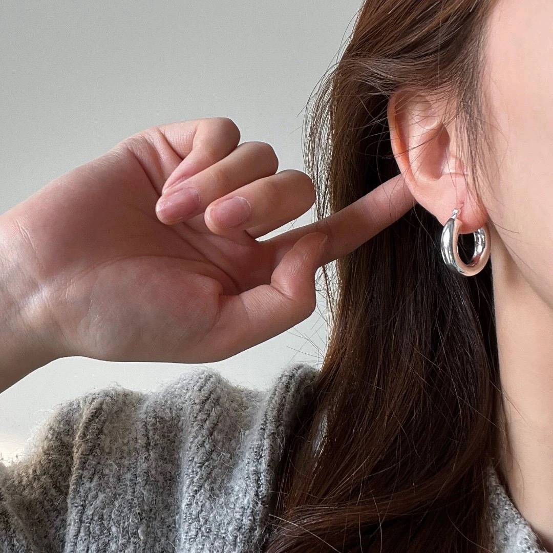 S925 sterling silver 3.3-day single, same style circle earrings, a niche and high-end feel, French geometric silver ear rings, hip-hop earrings pic 1