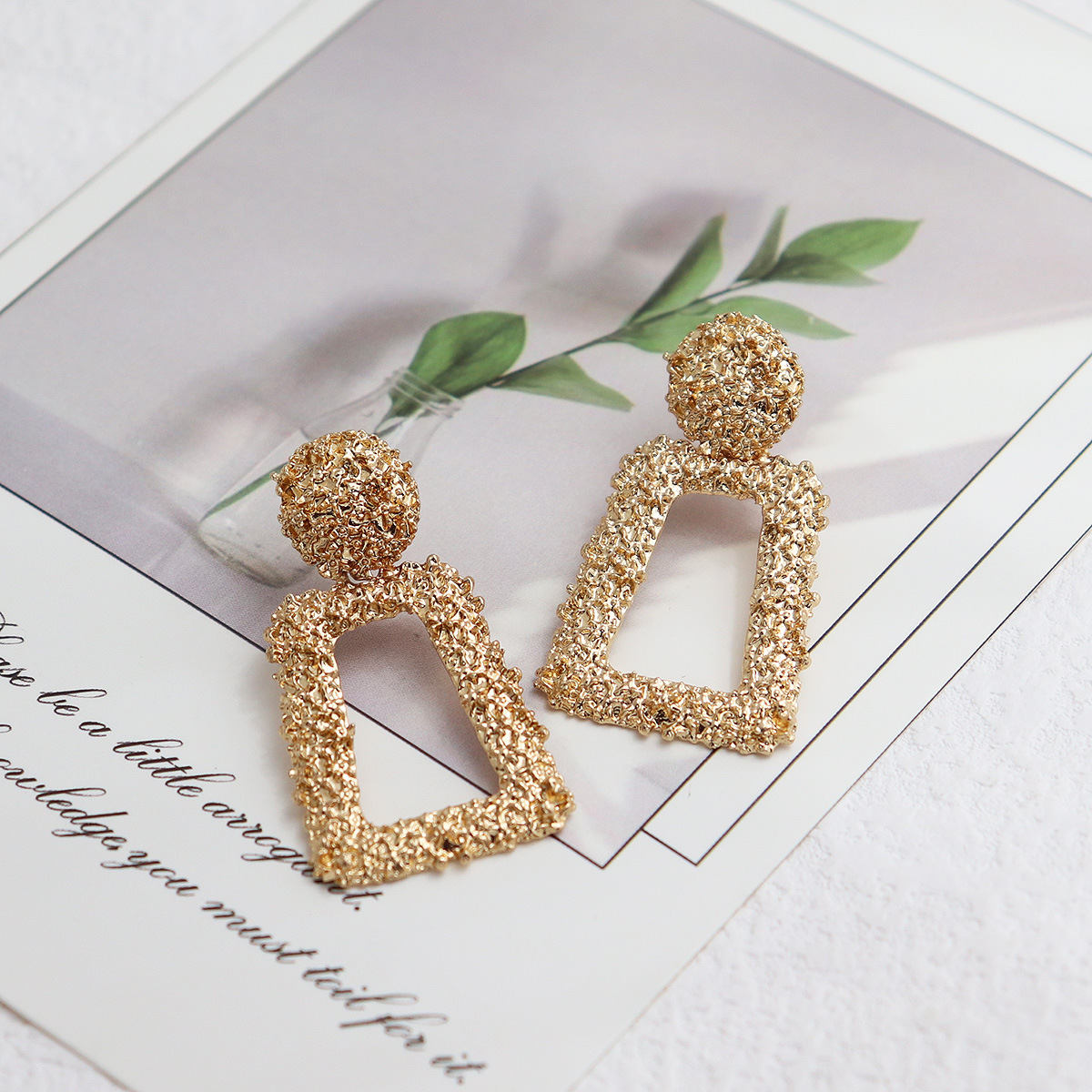 东南亚跨境热卖晚宴港风气质圈圈耳环女轻奢高级感鎏金套装耳钉详情2