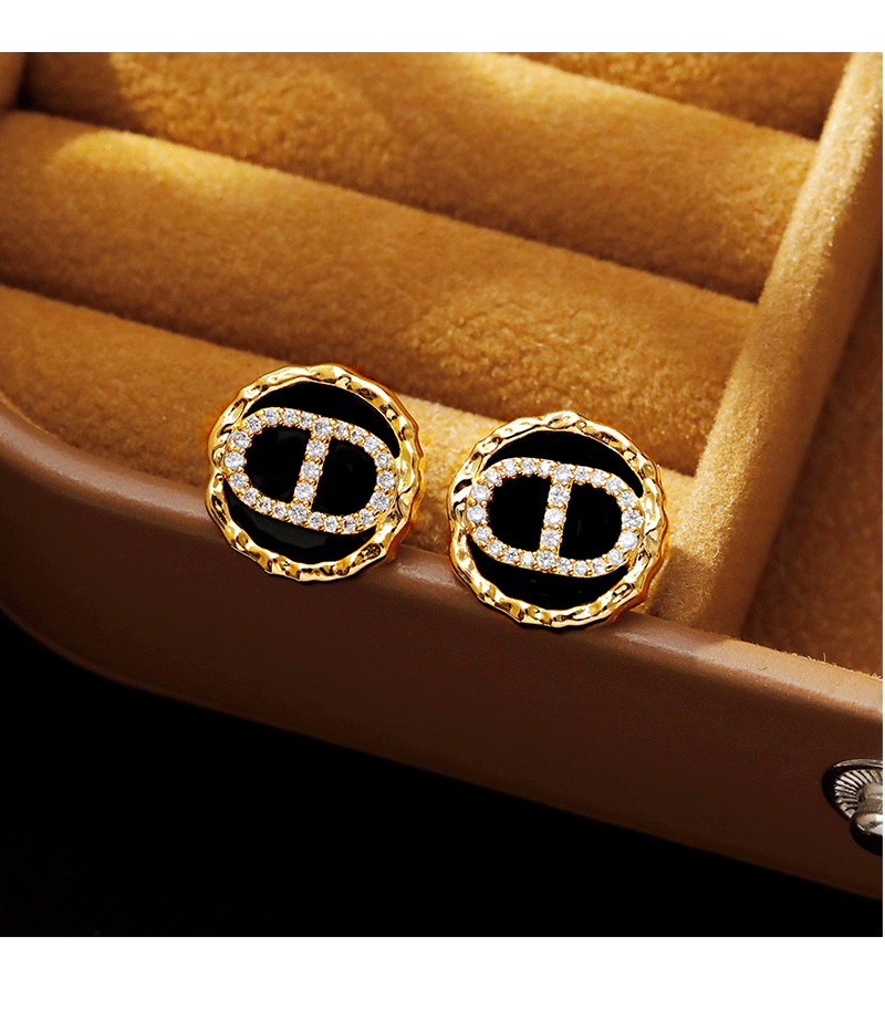 Hyacinth925 agujas de plata pendientes de letras de lujo ligeros de círculo 2025 nuevo estilo explosivo para mujer diseño de nicho auricular pic 6