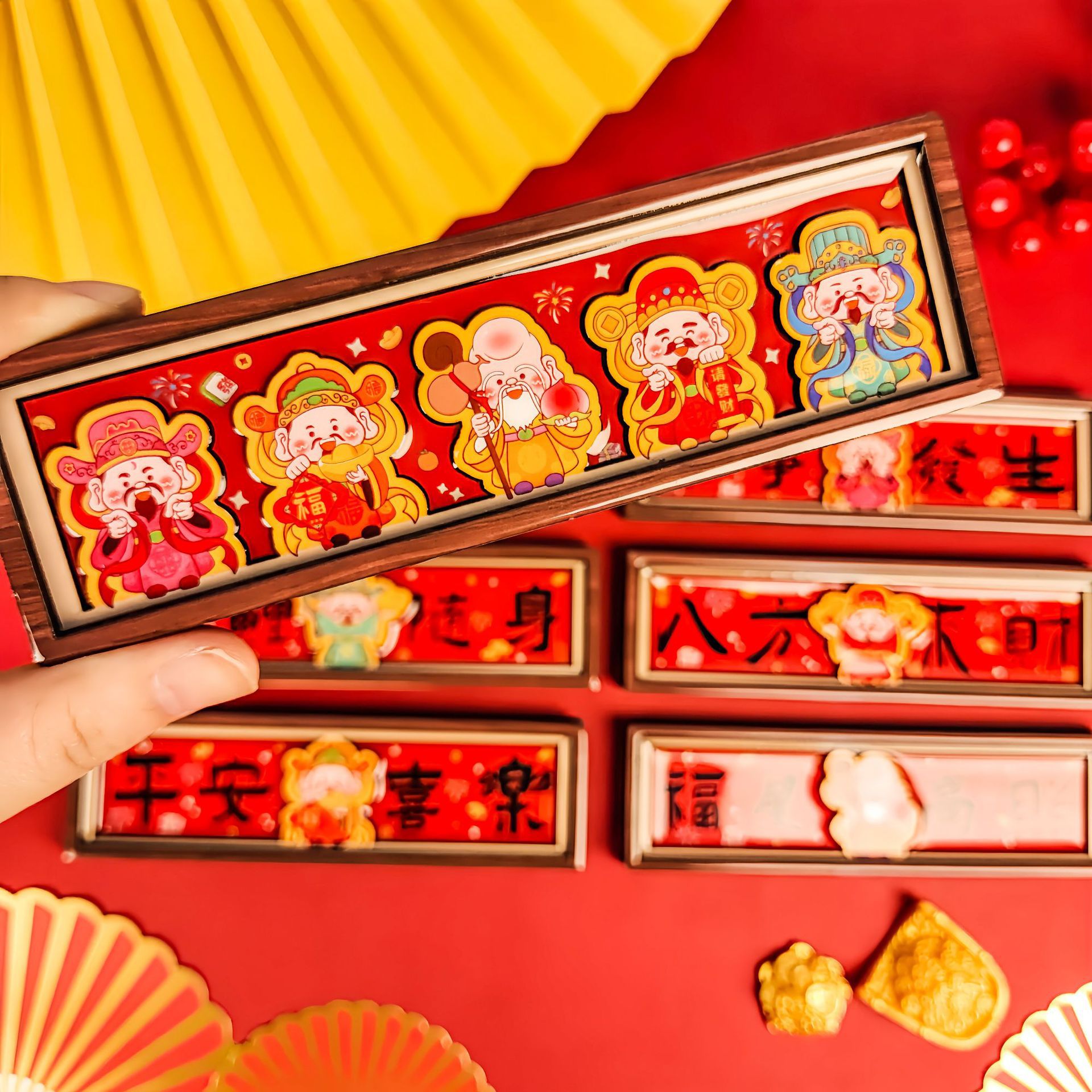 春节喜庆木质磁性冰箱贴创意新年五福财神祝福滴胶软磁卡通冰箱贴详情14