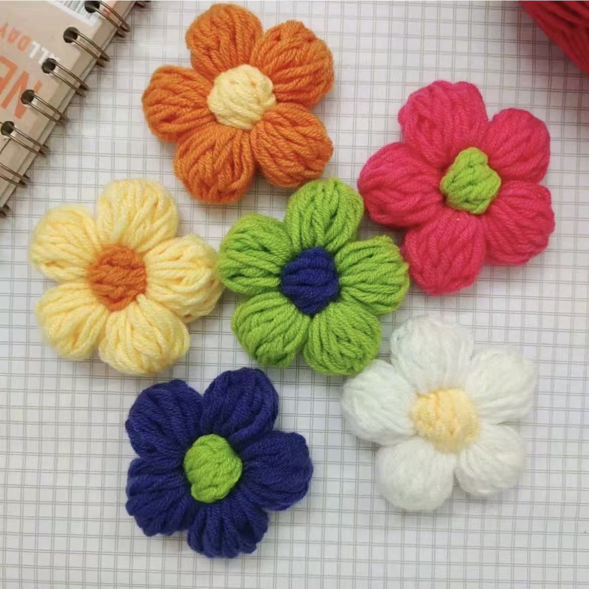 手工钩织毛线花朵泡芙花成品钩针小花diy编织多色彩色服装帽子配详情2