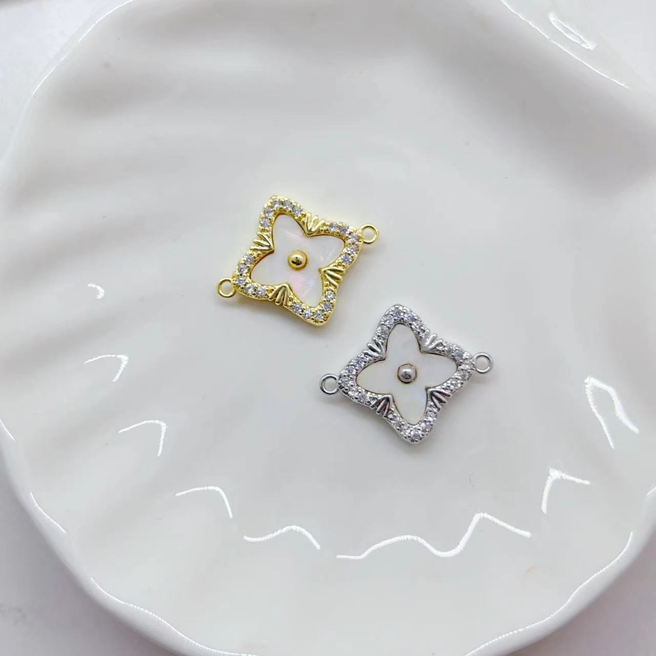 14K gold-plated color-preserving double-ring double-sided zircon micro-inlaid four-leaf clover link accessory diy handcrafted jewelry accessory pic 2