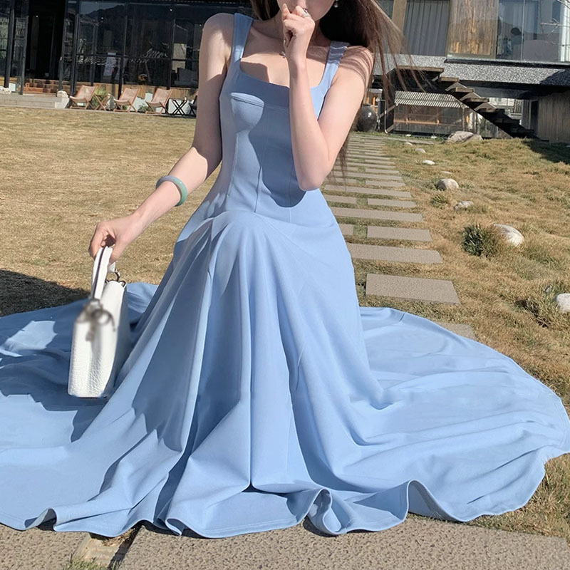 【 Jingluo Female Lead 】 French gentle and elegant halter dress for women in spring, square-neck sleeveless waist-cinching and slimming long dress pic 9