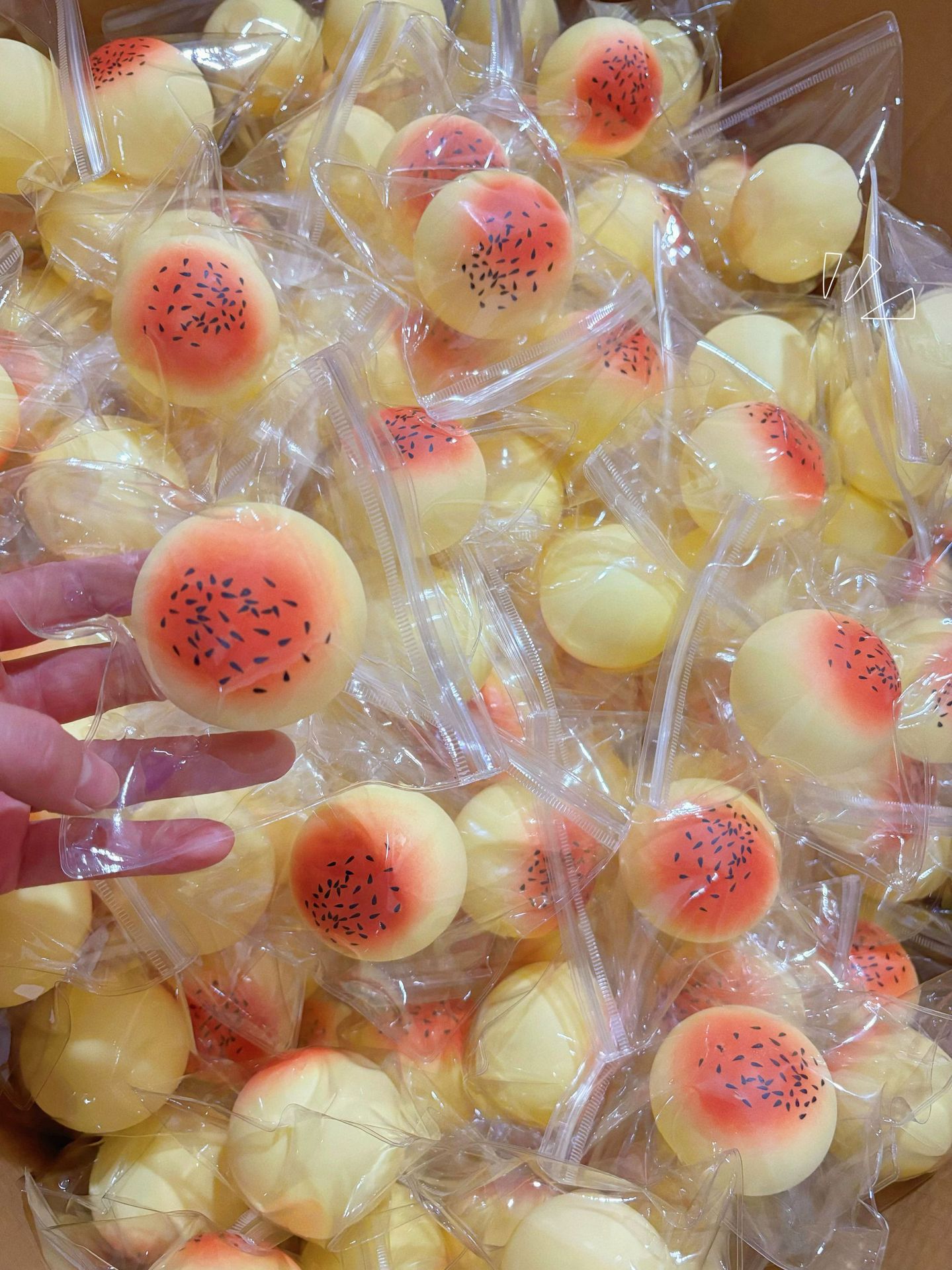 超软烂泥感流体蛋黄酥学生发泄神器玩具批发详情11