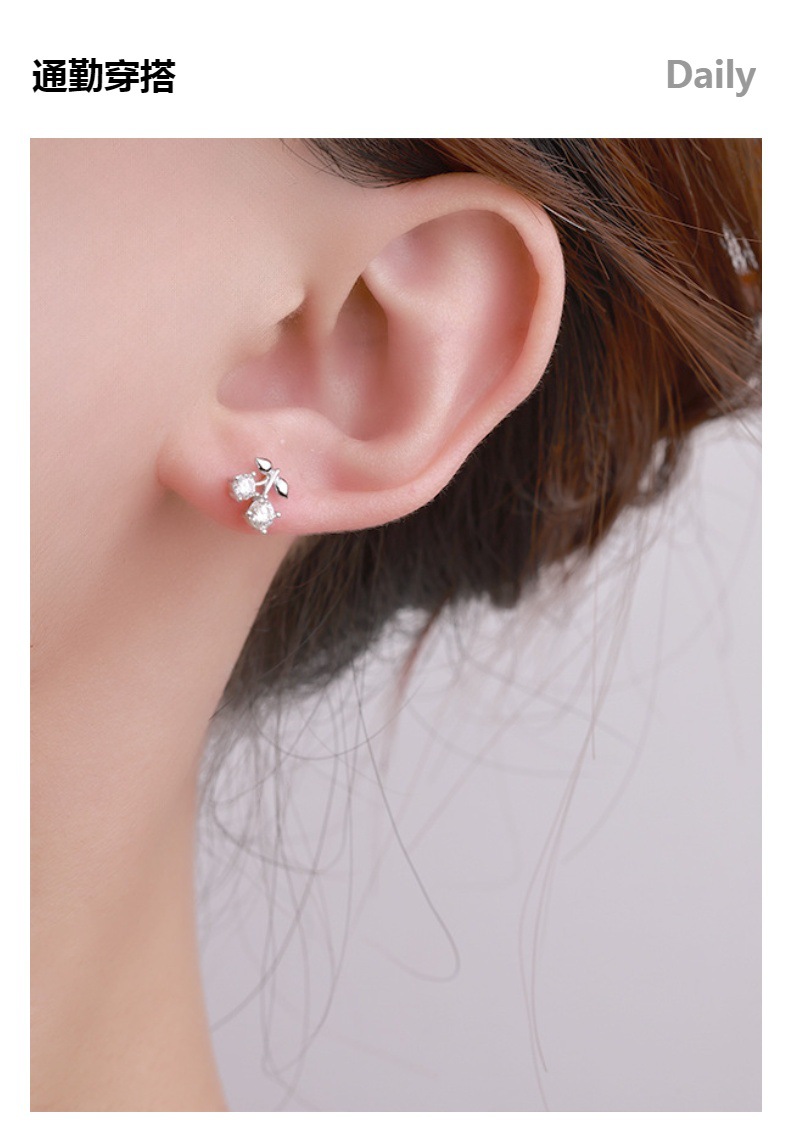 Zhuoheng selects the 2026 new four-leaf clover stud earrings for women, 925 sterling silver electroplated rose gold, a niche high-end design and trendy earrings pic 6
