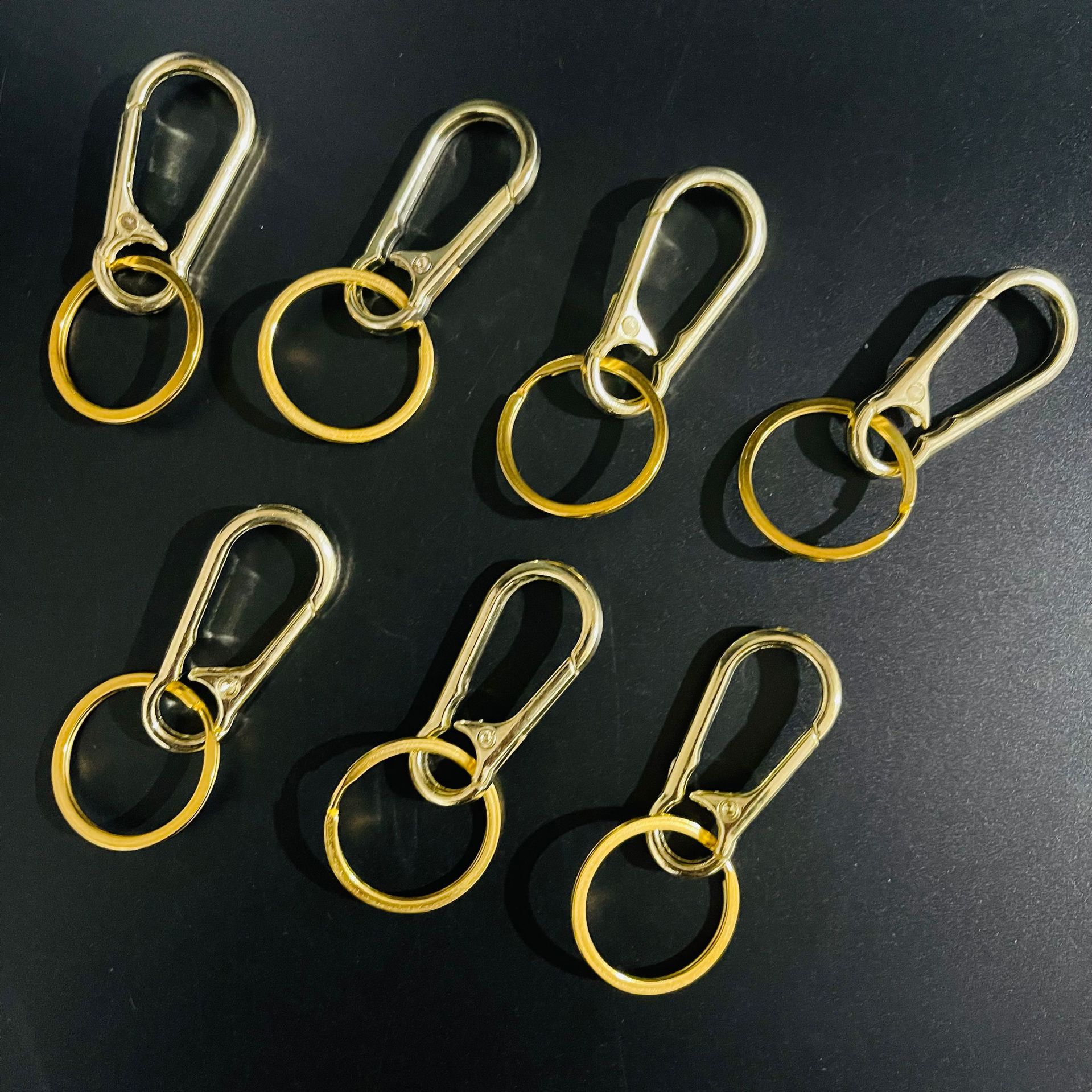【 Zone 1-5 】 Zinc alloy keychains 100 yuan per pack 2000 yuan per piece Zinc alloy keychains for portable household use, metal rings, keychains 1 yuan wholesale supply pic 3
