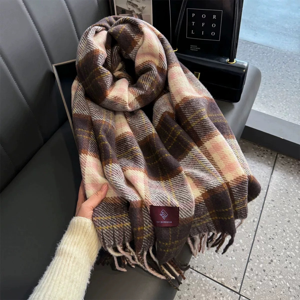 桐庐围巾女千鸟格披肩两用韩版百搭爆款保暖新款冬季高级学生围脖详情15
