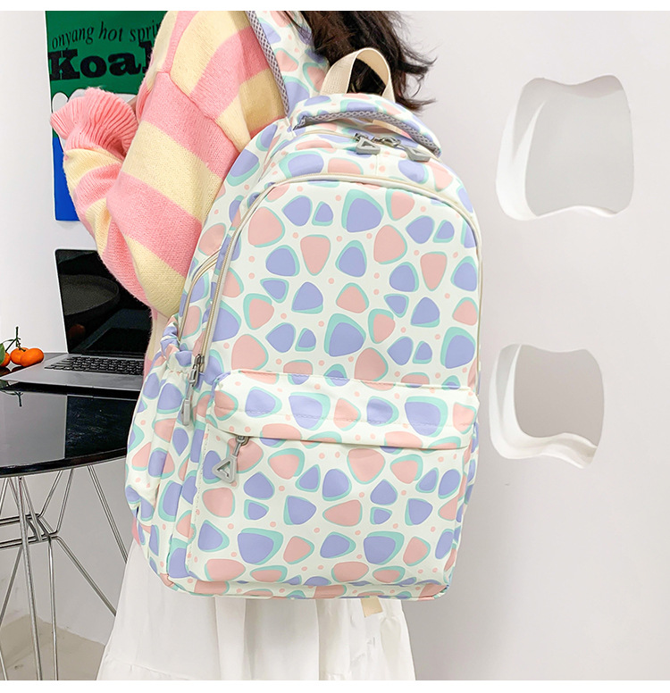 Wholesale of lightweight schoolbags for girls in primary and secondary schools, large-capacity bags for students in grades 3 to 6 on campus, and backpacks for girls pic 34