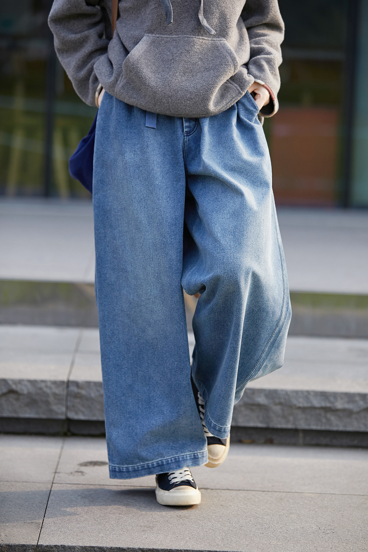 2025春秋款少年蓝色文艺小众松紧腰传统水洗磨毛休闲牛仔裤详情11