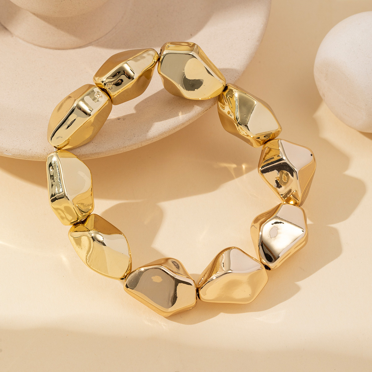 Factory direct sales of cross-border best-selling irregular gold-plated CCB bracelets, fashionable and personalized jewelry, wholesale of European and American accessories pic 4