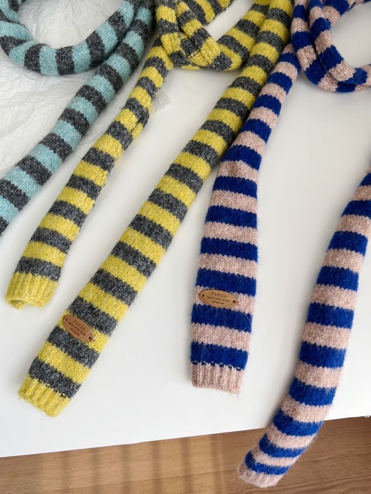 One-piece consignment Korean-style niche knitted color-blocked scarves for women, fashionable Y2k, long wool blend, versatile and layered. Cross-border street stall wholesale pic 7