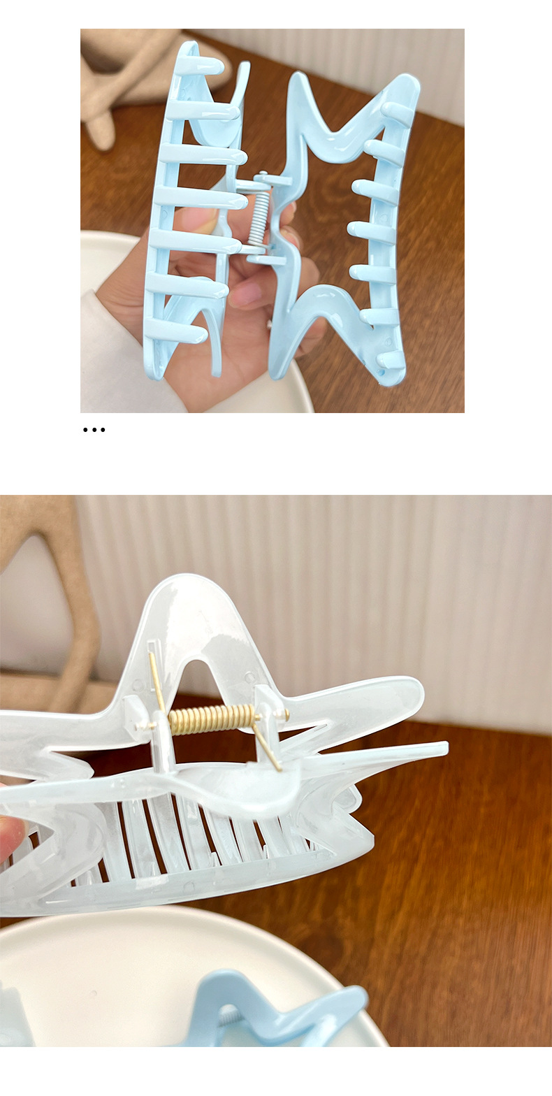 The ice-clear mint blue grab clip is super ethereal and sweet for a girl. The bow, five-pointed star shark clip, and cream blue hair accessory for a girl pic 5