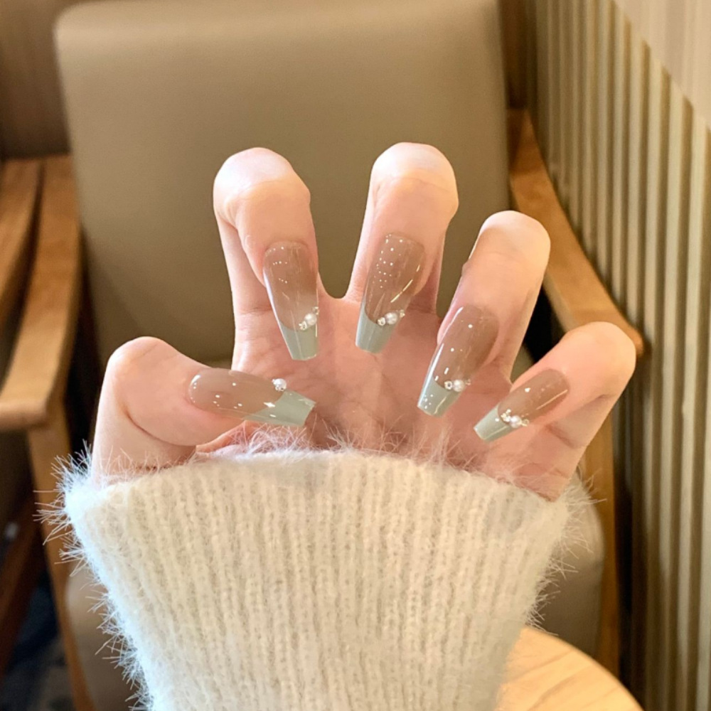 2025 New handcrafted rich girl blue sparkling cat-eye on Instagram bestseller detachable wearable nail pic 17
