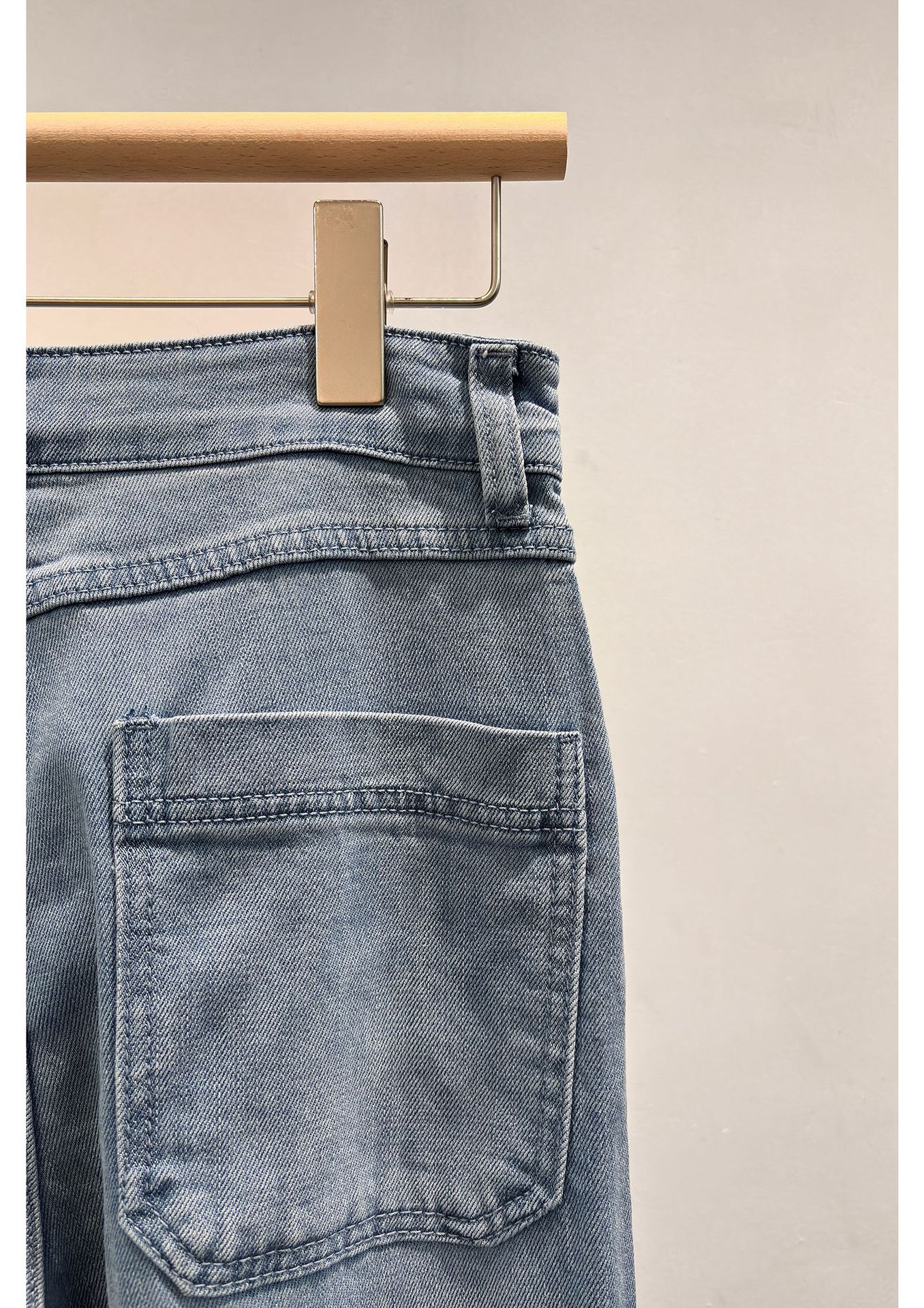 JU柔软~小禾家柜上2.8K/重工洗水轻薄阔腿直筒弹力牛仔裤女C54004详情21