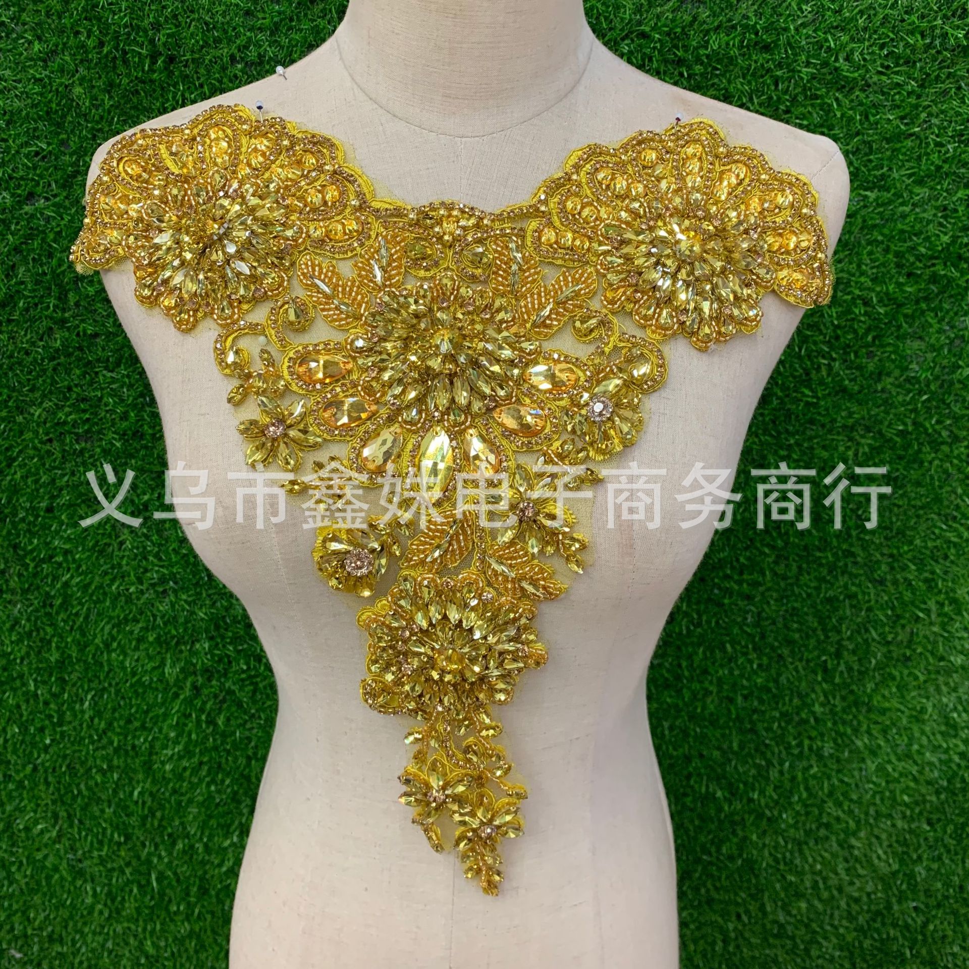 高定款礼服领花 重手工钉珠水钻金色贴花详情1