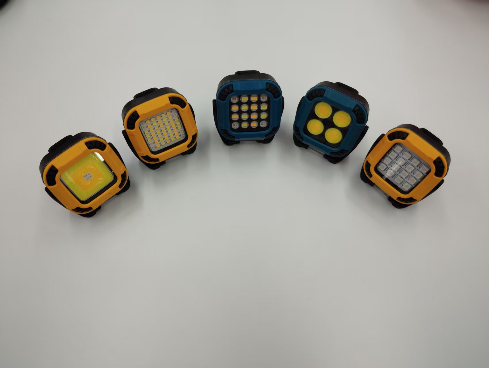 Cross-border all-scenario work light, four-speed adjustment, 360° rotating light, strong magnetic adsorption, outdoor camping light, maintenance light pic 12