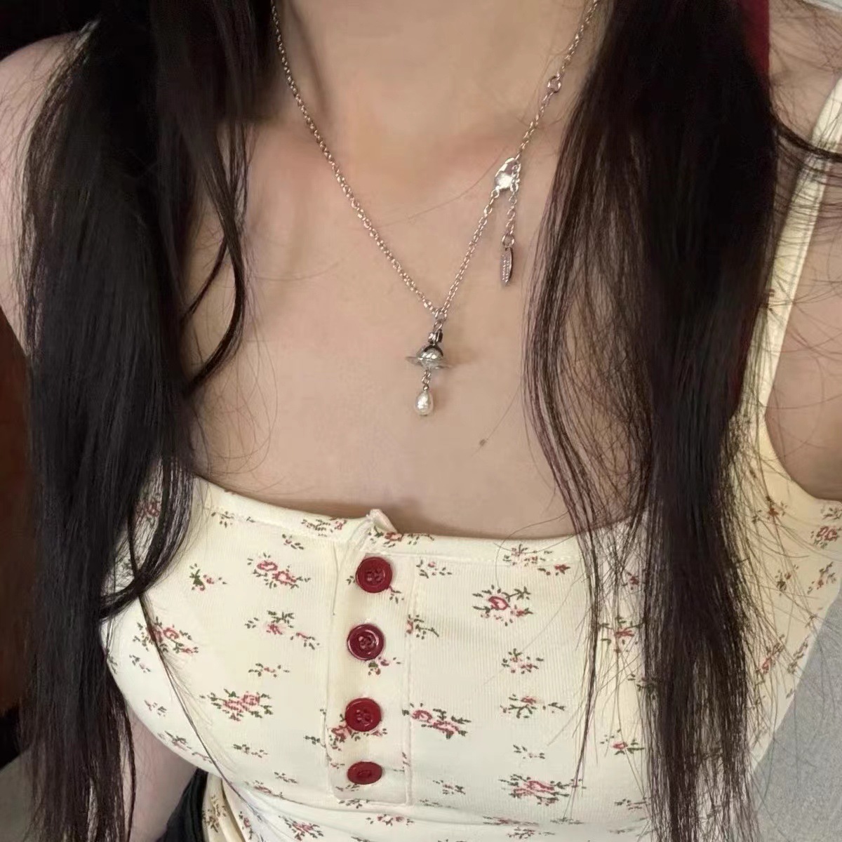 西太后巴洛克立体土星水滴珍珠项链女飞碟气质百搭法式轻奢锁骨链详情5