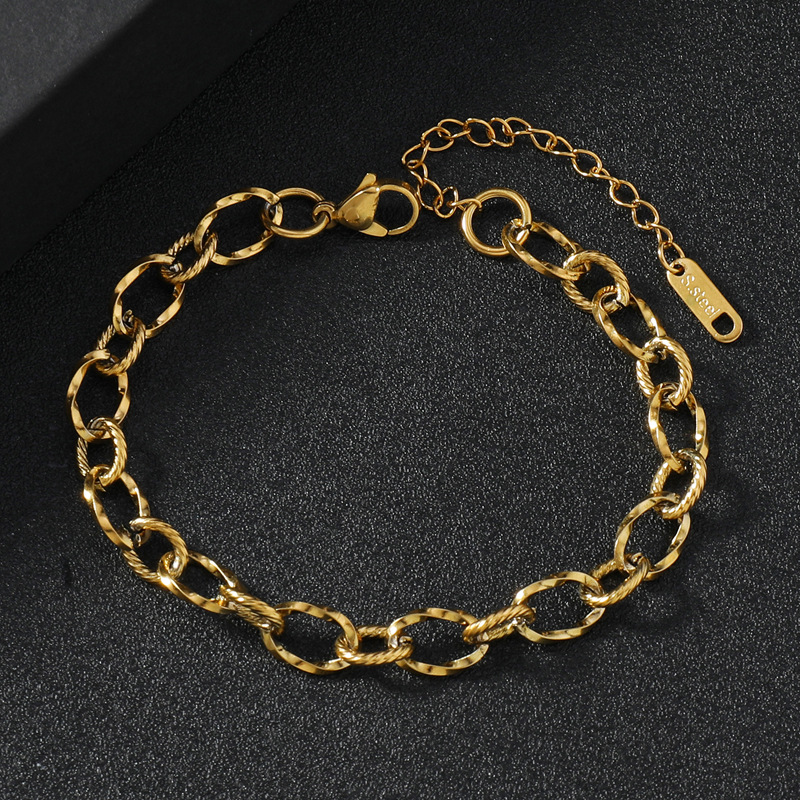 欧美热销时尚手链不掉色复古气质多层手链长城纹不锈钢饰品批发详情3