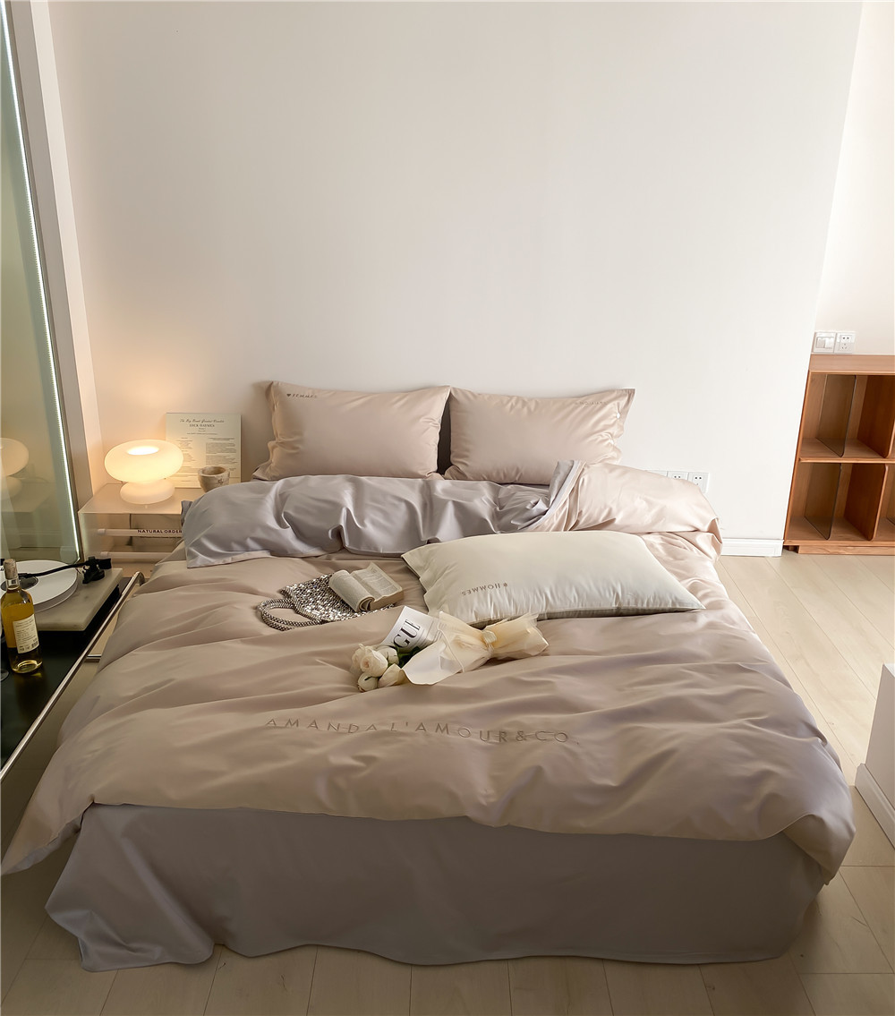 Simple, light luxury and fashionable solid-color long-staple cotton four-piece set, pure cotton letter-embroidered duvet cover, double bedding pic 40
