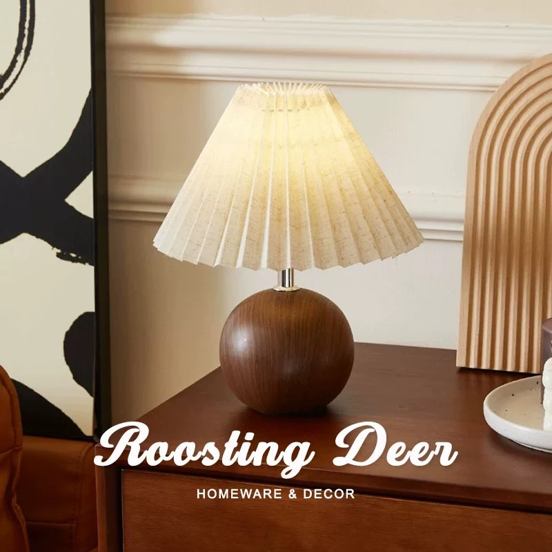 Pleated table lamp, ins Nordic ceramic bedside lamp, warm, romantic, simple, ins style, girlish, high-end and retro pic 2
