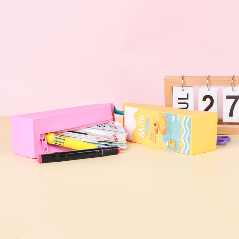 创意高颜值简约牛奶零食卡通笔袋大容量便携小学生文具盒收纳袋详情8