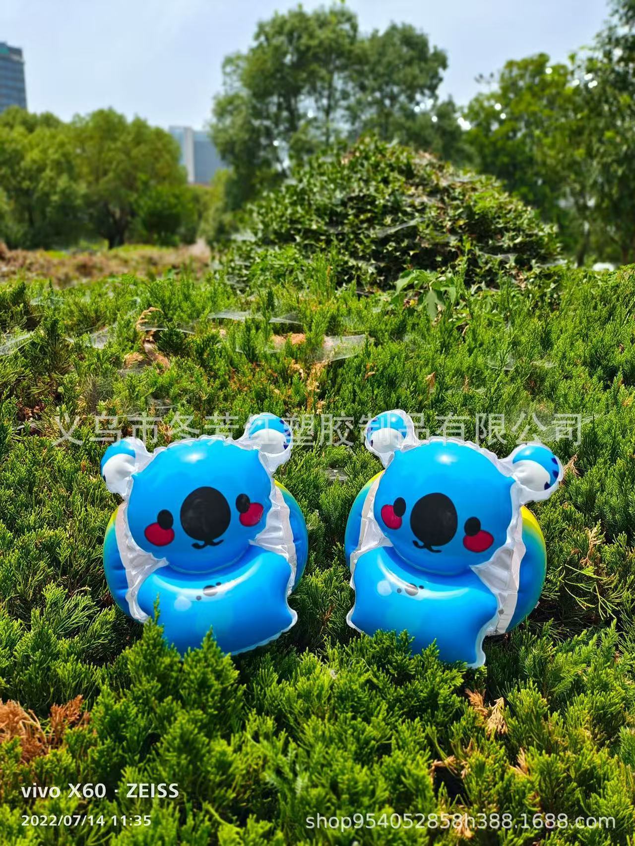 厂家直供儿童卡通3D立体加厚加大水袖学游泳手臂圈休闲户外充气旅行枕详情7