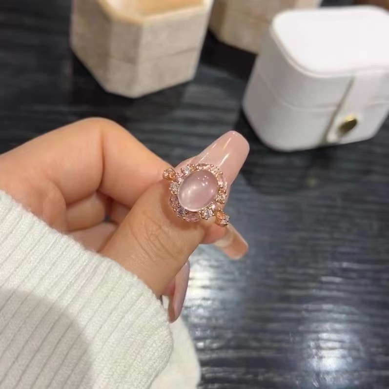 Pigeon egg pink crystal egg face ring, ice type chalcedony inlaid with white ice gemstone ring, high-end and gentle temperament pic 1