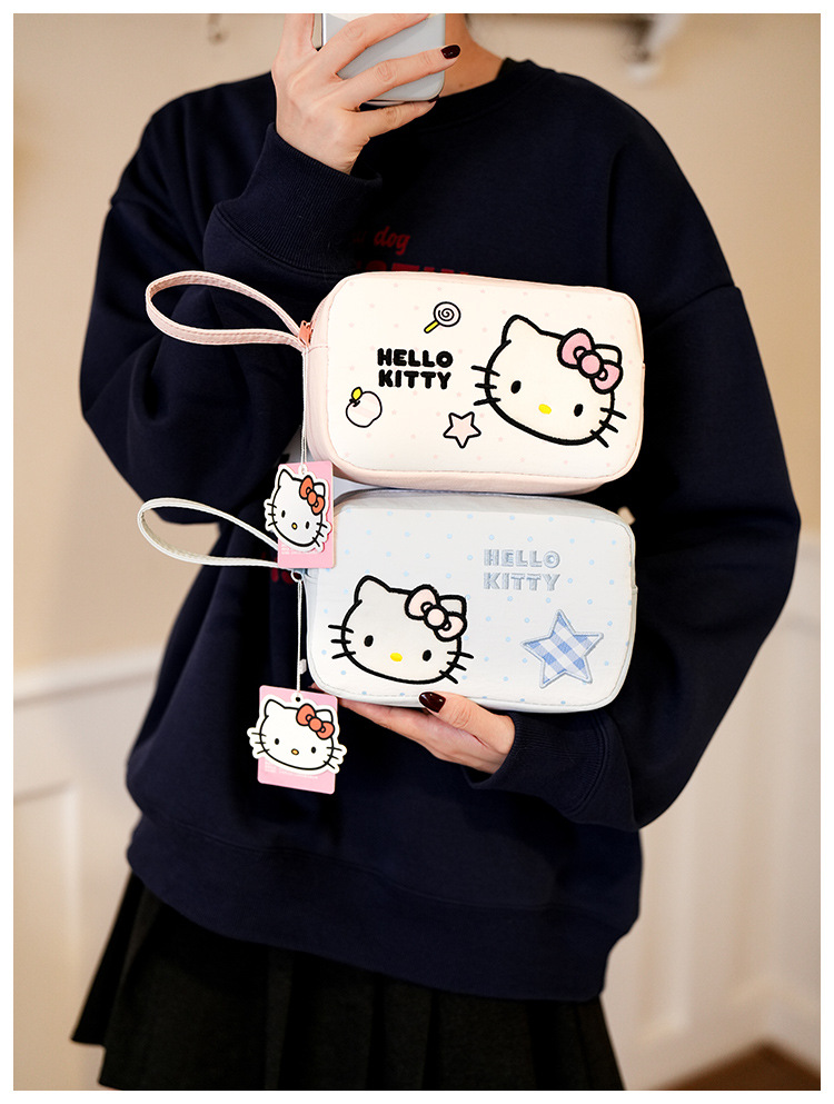 凯蒂猫HelloKitty化妆包高颜值大容量清新甜美可爱卡通手拿收纳包详情17