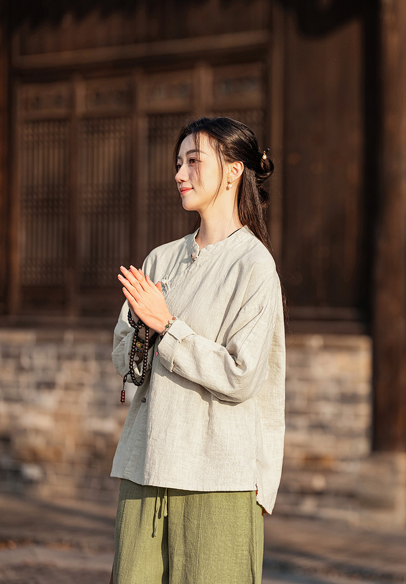 2025春夏新款棉麻女装复古立领偏襟拼色砂洗盘扣上衣长袖女式衬衫详情6