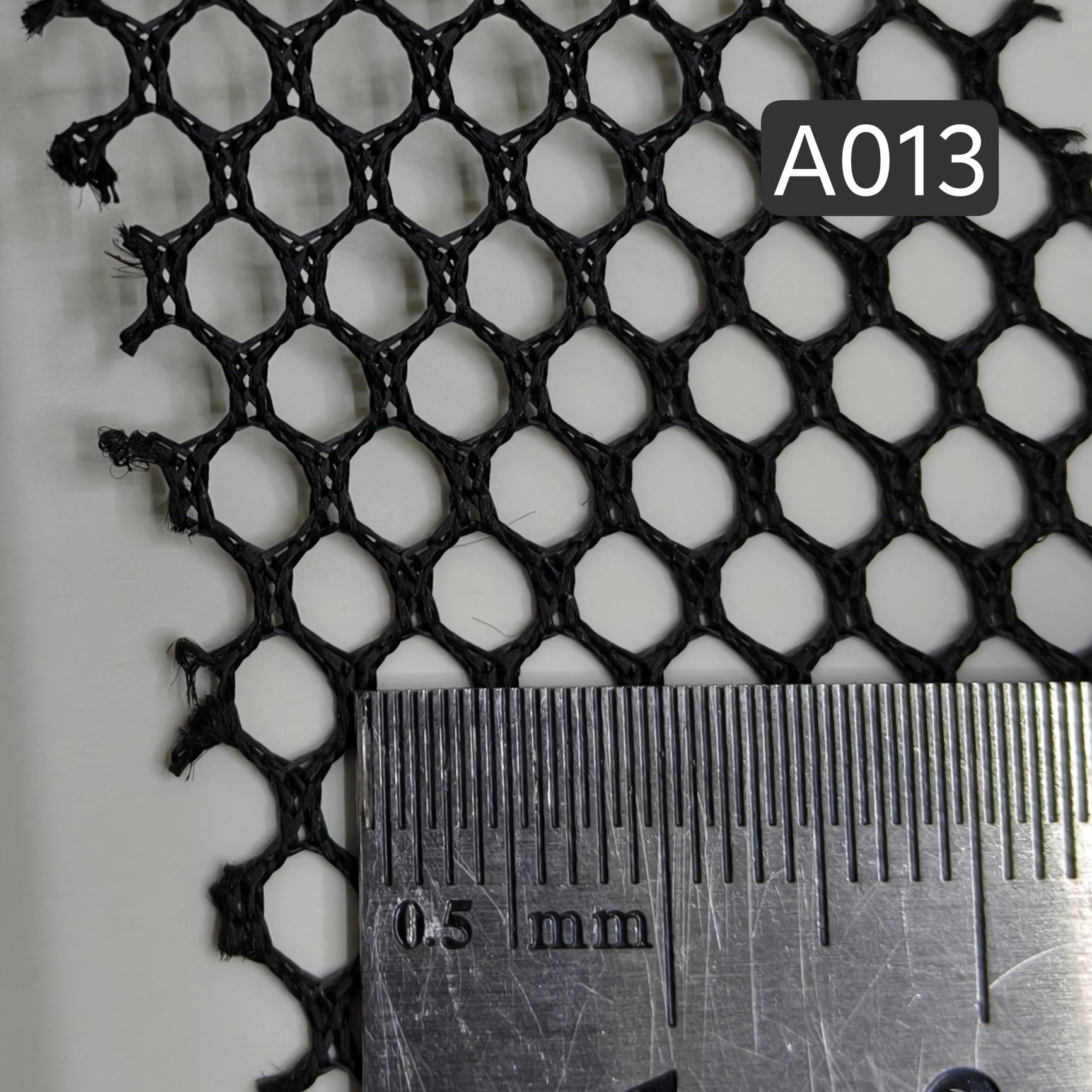 Hexagonal polyester mesh fabric series, tensile, wear-resistant and durable, is available in stock for luggage, shoe materials, handbags, laundry bags, accessories, mesh fabric and Daye luggage materials pic 9