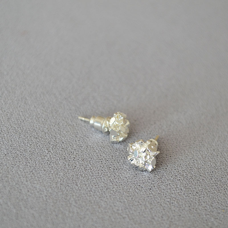 如钻一般闪耀金属光泽不规则晶簇芽简约黄铜镀金镀银925银针耳钉详情5