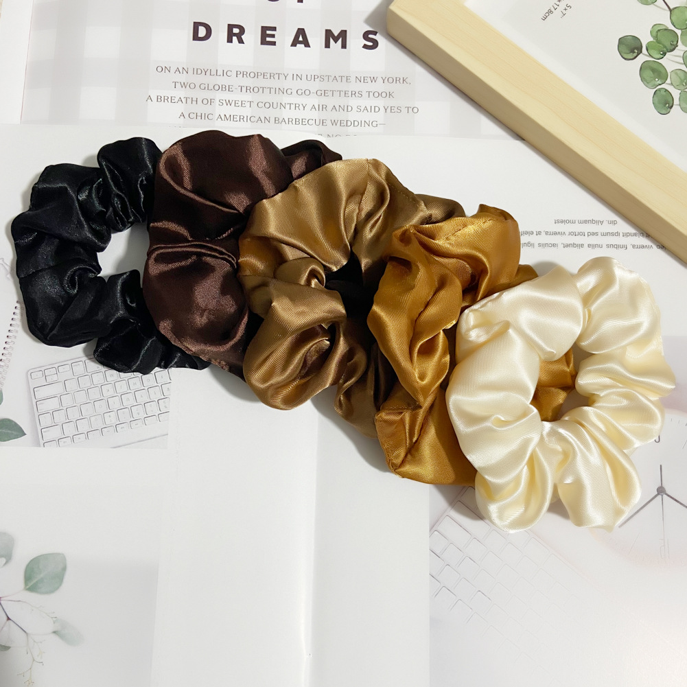 This is a popular cross-border bestseller in Europe and America. It features a high-end satin color and a milk coffee style hair tie for autumn and winter pic 5