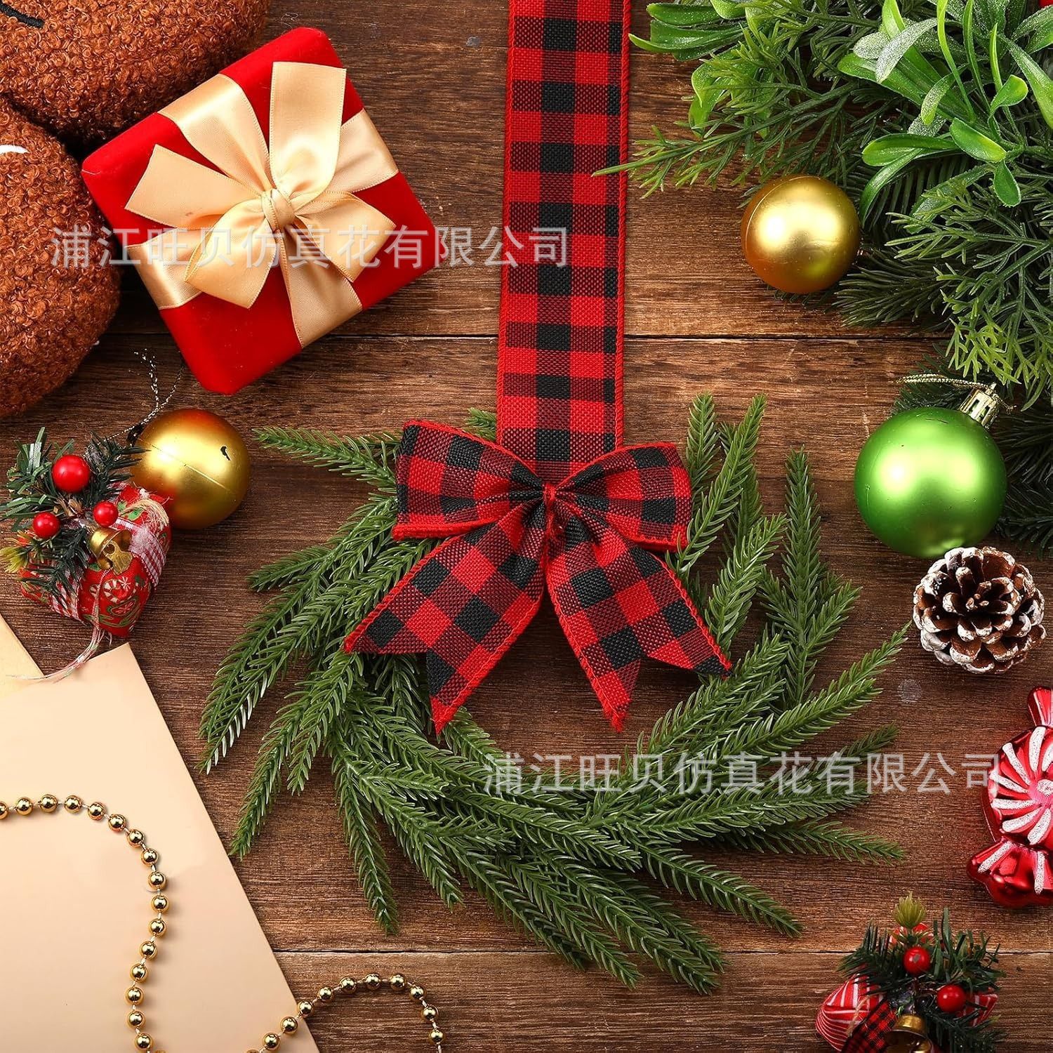 亚马逊跨境热销圣诞花环装饰门挂节日场地布置道具花圈装饰品摆件详情1