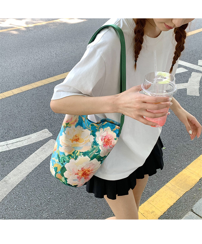 大容量国风印花水桶包女创意花卉个性手提单肩包设计感休闲斜挎包详情32