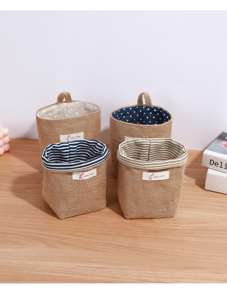 Mini linen bags are hung on the wall-mounted dormitory bed, placed on top of the bed, beside the bed, and behind the mobile phone door as storage bags pic 12