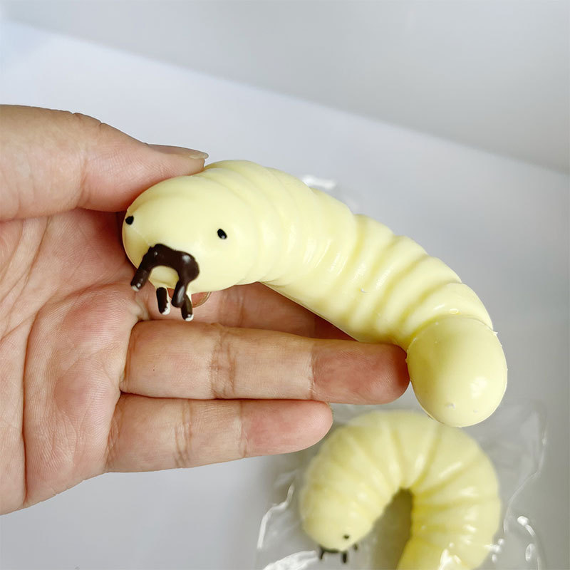 恶搞解压毛毛虫创意减压面包虫捏捏乐上课无聊发泄整蛊慢回弹玩具详情5