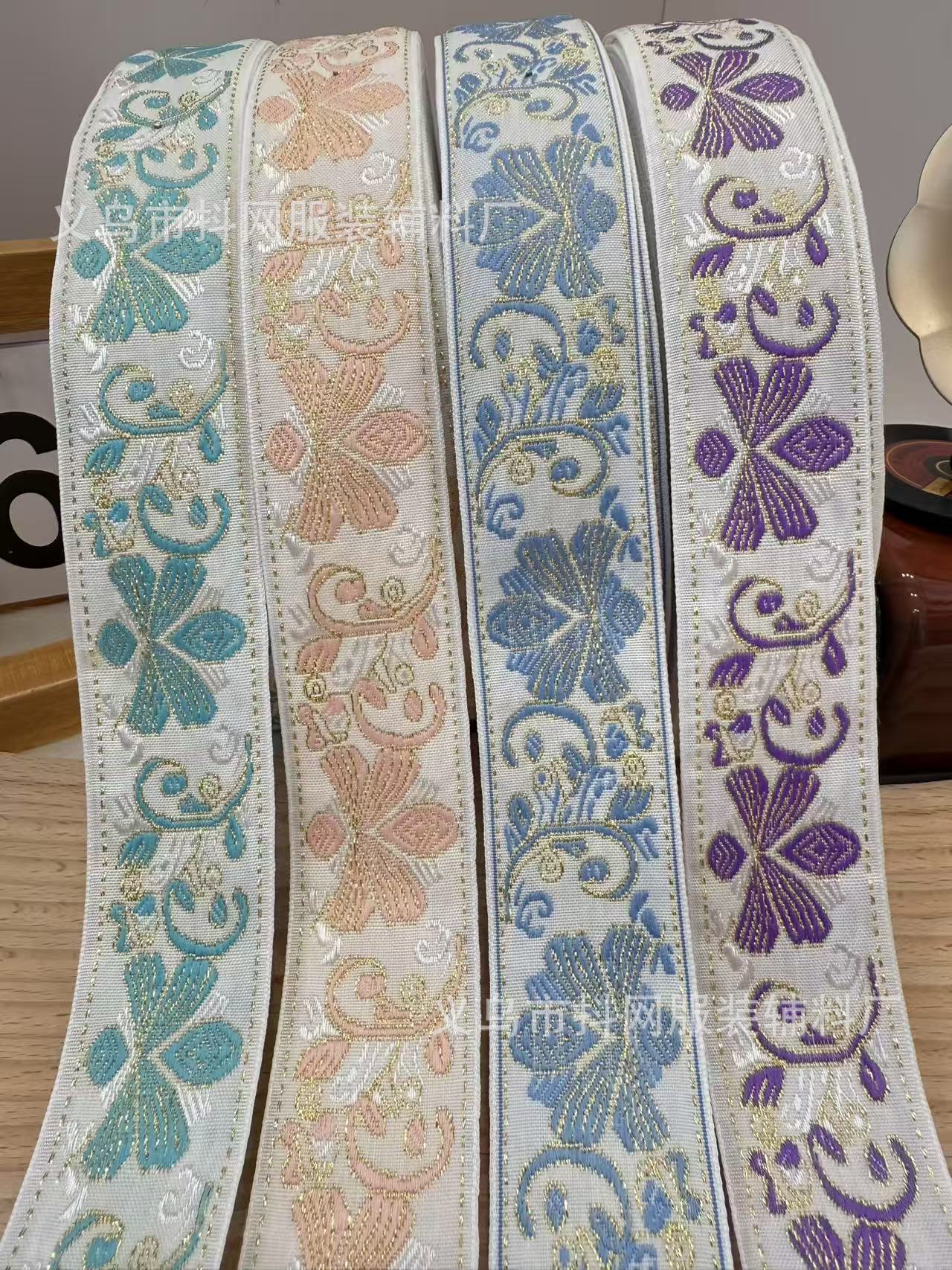 3.5-4cm白底金丝民族风织带手工diy蝴蝶结织带演出服装辅料批发详情3